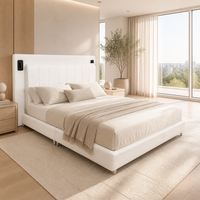 Lit plateforme rembourré avec tête de lit à volants, capitonnage vertical, cadre en acier inoxydable, port de charge USB, tissu moderne