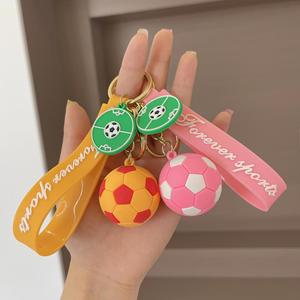 Llaveros Personalizados de Fábrica con Diseño 3D de Jugadora de Fútbol, con Etiqueta de PVC Suave y Correa, Llavero con Balón de Fútbol y Tacos de Fútbol - Product Image 2