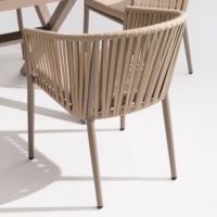 Chaise de salle à manger d'extérieur moderne en corde, fauteuil rembourré avec dossier tressé incurvé pour patio, jardin, balcon, terrasse