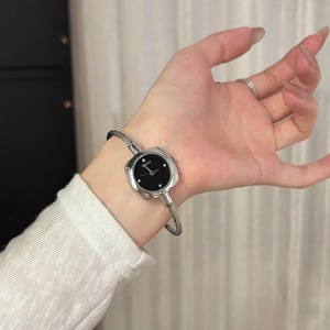 Montre pour femme de haute qualité, montre à quartz de luxe de forme carrée, bracelet tendance, cadeau idéal pour les femmes d'affaires - Product Image 6