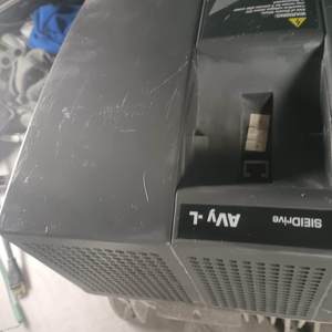 Convertisseur de fréquence Siemens Avy3150, entraînement industriel triphasé pour l'automatisation - Product Image 1