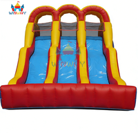 Toboggan aquatique gonflable triple piste en PVC écologique - Rouge et jaune, toboggan d'été extérieur pour enfants, idéal pour les fêtes et les jardins