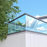 Fabricant de rampes d'escalier en aluminium modernes pour villas, sur mesure, en gros, avec balustres en verre sans cadre