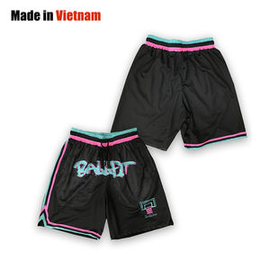 Pantalones Cortos Deportivos de Baloncesto Transpirables de Malla Personalizados, Diseño de Sublimación Unisex Clásico de Secado Rápido - Product Image 1