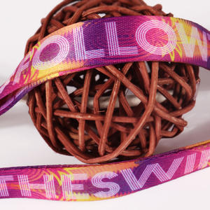 حزام وردي مخصص من من من من من من من - Product Image 3