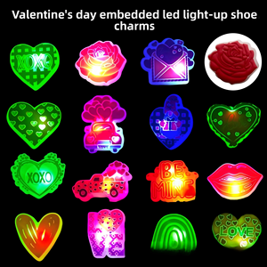 Attaches décoratives lumineuses LED intégrées en caoutchouc sur le thème de la Saint-Valentin pour chaussures et sacs, breloques pour sabots. - Product Image 1