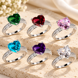 แหวนหมั้นรูปหัวใจประดับเพชรคิวบิกเซอร์โคเนียสีเขียวสำหรับผู้หญิง ตัวเรือนทองแดง ประดับแบบหนามเตย สวยหรู ใช้ได้ทุกวัน เหมาะสำหรับคนเกิดเดือนพฤษภาคม ใช้ได้ทุกฤดูกาล - Product Image 4