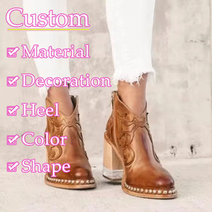 Nuovi Arrivi Autunno/Inverno 2024 <span class=keywords><strong>Stivali</strong></span> da <span class=keywords><strong>Donna</strong></span> Stile Etnico Cinese con Ricamo <span class=keywords><strong>Blu</strong></span> e Borchie in Legno Traslucido - Product Image 2