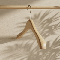 Cintres en bois de hêtre de haute qualité, personnalisés pour costumes et vêtements pour hommes, cintres de luxe pour magasin de vêtements, garde-robe, durables