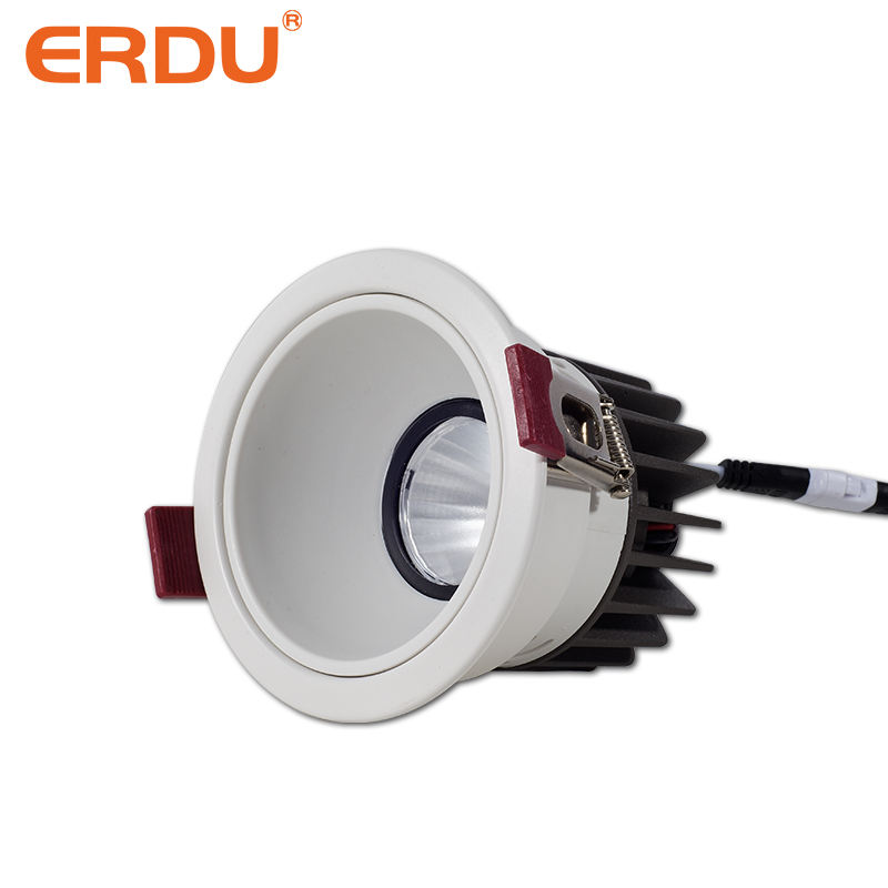 BLANC+CREEE + Isolé