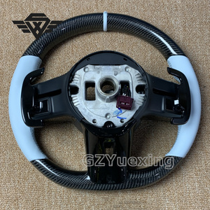 <span class=keywords><strong>Volant</strong></span> en fibre de carbone de haute qualité personnalisé pour Mercedes Benz Classe C Classe A Classe E <span class=keywords><strong>AMG</strong></span> <span class=keywords><strong>W204</strong></span> <span class=keywords><strong>C63</strong></span> W212 W218 W207 W223 - Product Image 6