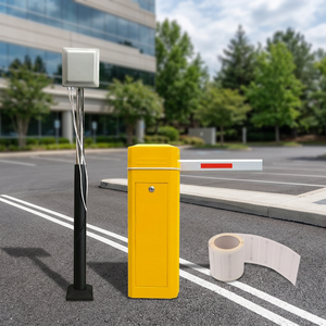 Système de barrière de stationnement jaune avec caméra LPR et rouleau de billets pour le contrôle d'accès - Product Image 1