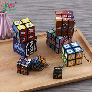 Llavero con forma de <span class=keywords><strong>cubo</strong></span> de <span class=keywords><strong>Rubik</strong></span> 2x2, mini <span class=keywords><strong>cubo</strong></span> de inteligencia, juguete educativo para niños de 8 a 13 años, varios colores JY 8030 - Product Image 1
