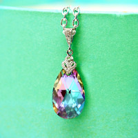Collier pendentif en cristal multicolore en forme de goutte d'eau en zircone cubique plaqué argent Huitan pour femmes ou filles