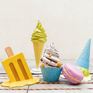 Figurines de dessert surdimensionnées en résine peintes à la main, décor extérieur Instagram-worthy pour cafés, événements et cadeaux d'affaires - Product Image 5