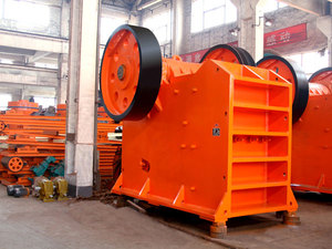เครื่องบดกรามแบบงานหนักประสิทธิภาพสูงพร้อมมอเตอร์ AC สำหรับอุตสาหกรรมก่อสร้าง โรงงานผลิตหินแกรนิต หินบะซอลต์ หินปูน และหินรวม - Product Image 2