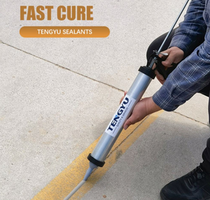 Nhà máy trực tiếp 600ml PU bê tông mở rộng Doanh niêm phong tự san lấp mặt bằng polyurethane <span class=keywords><strong>Sealant</strong></span> cho sân bay đường băng - Product Image 3