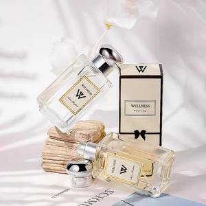 Kozmetik fabrika satıcıları toptan doğal bitki uçucu yağlar parfüm en lüks koku parfüm vücut spreyi kadınlar için sprey - Product Image 1