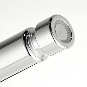 Gran oferta, 15ml, MOQ bajo, botella <span class=keywords><strong>de</strong></span> bomba redonda sin aire PET plateada con estampado en caliente para mascarilla y champú - Product Image 3