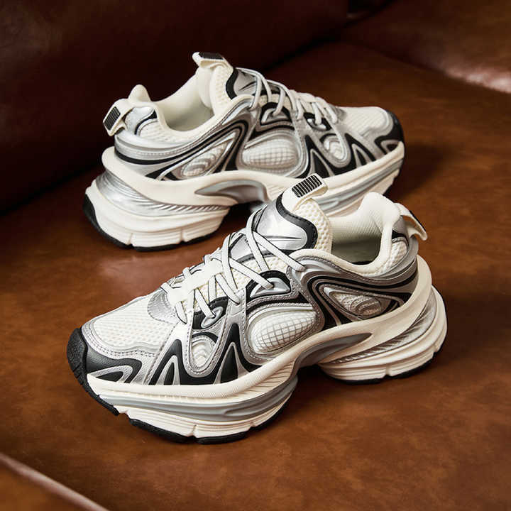 Popular Design Retro Chunky Sneaker Man Silver Walking Shoe Designer Fashion Casual Shoes