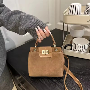 女式奢华手提包新款设计 PU 皮革防水轻便单肩包带涤纶内衬 - Product Image 1