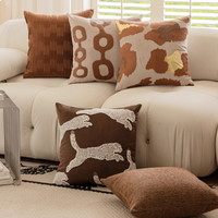 Oreillers décoratifs de ton de terre de qualité imprimé léopard coussins de canapé de Style moderne du milieu du siècle pour la décoration intérieure de luxe