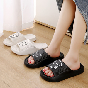 Mignon dessin animé <span class=keywords><strong>chien</strong></span> EVA pantoufles hommes et femmes été antidérapant maison intérieur couples mode extérieur pour porter des pantoufles pantoufles - Product Image 4