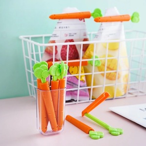 5pcs/ Set Cute Carrot Sealing <b>Clip</b> Magnetic Absorption Nano Box Small Snack Bag Tea Sealing <b>Clip</b> Artifact - Product Image 5