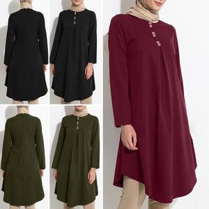 فساتين إسلامية حمراء غير متماثلة بتصميم متأرجح، قمصان طويلة، بلوزات بأكمام طويلة للنساء مع أزرار وتطريز - Product Image 2
