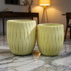 Macetas Modernas de Fibra de Arcilla, Acabado Verde Claro Glaseado, Diseño Minimalista con Patrón Circular, Macetas Circulares para Interiores - Product Image 2