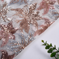 Vente directe usine Nouveautés Tissu en maille respirant à sequins floraux 100% polyester 124cm 285gsm Design tendance