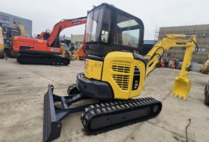 Excavadora Usada Original de Japón, 3 Toneladas, Komatsu de Segunda Mano, PC35mr, Mini Excavadora, Tractor, Excavadora Hidráulica en Stock - Product Image 5