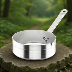 Pentola dritta Chef's Straight in alluminio da 1,5 litri per salse e condimenti - Product Image 3