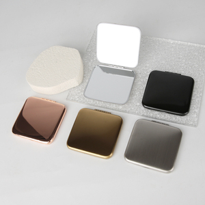 Xách Tay Hai Mặt Bạc Vuông Du Lịch Vẻ Đẹp Nhỏ Gọn Gương 1X Hoa Cho Nam Giới Của Phụ Nữ Sử Dụng Kim Loại Bền Gấp Thiết Kế - Product Image 1