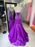 Robes de bal 2026 en satin, robe de soirée noire pour filles, sexy, avec strass fuchsia, taille haute naturelle, perles, écologique, traîne