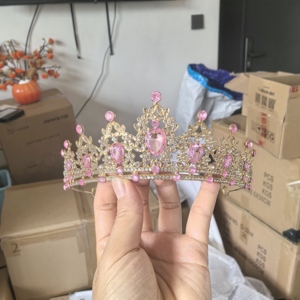 Diadème de Mariage Scintillant en Métal avec Strass et Cristaux pour Femme – Couronne Décorative et Accessoire de Spectacle - Product Image 6