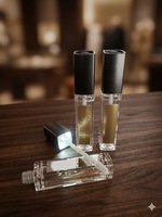Gloss à lèvres avec lumière LED et miroir