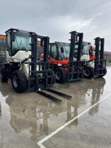 Prix d'usine Chariot élévateur tout-terrain 3 3.5 4 5 6 7 tonnes diesel tout terrain rugueux Gerbeur puissant pour intérieur et extérieur - Product Image 2