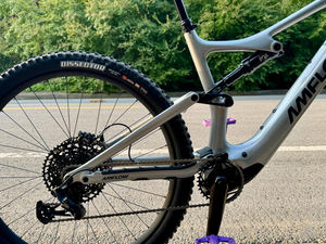 Nuova E-Bike Amflow Full Suspension Mtb <span class=keywords><strong>Dij</strong></span> Amflow 2025 Bici Elettrica in Carbonio con Doppio Motore - Product Image 2