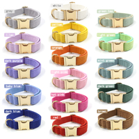 Collier pour chien en velours côtelé doux et réglable, idéal pour les promenades quotidiennes en extérieur, personnalisation du logo et de la couleur