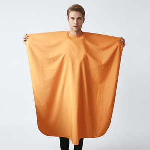 Accesorios de Peluquería Personalizados al por Mayor, Capas Antiestáticas de Plástico Ajustables y Cómodas para Peluquería - Product Image 3