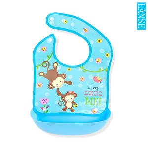 Baberos de alimentación EVA desmontables para bebés recién nacidos, delantales impermeables para bebés, babero, toallas para Saliva infantil, babero de dibujos animados con bolsillo para baba de comida - Product Image 3