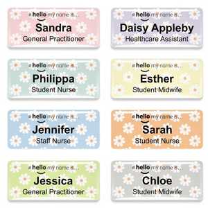 Badge nominatif pour personnel hospitalier en acrylique OEM/ODM, finition résine, motif 'Bonjour, je m'appelle Daisy', 76x32mm - Product Image 1