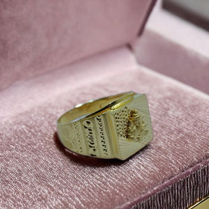 Anillo Religioso Tradicional de Oro para Hombre, Anillo de Dedo de Diseño Clásico con Motivo Sagrado, Joyería India de Oro para Uso Diario - Product Image 4