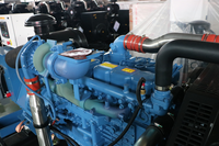 Groupe électrogène diesel Yuchai YC6A275-D30 150 kW 187,5 kVA de type ouvert à prix abordable, monophasé/triphasé 50/60 Hz pour l'alimentation industrielle et agricole