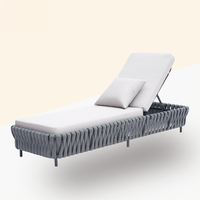 Chaise longue pliable de luxe moderne en aluminium avec cadre en corde tressée durable et coussins pour villa et usage extérieur