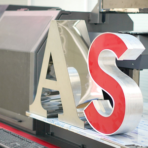 2024 Accutek AT3plus, tapa embellecedora, extrusión de aluminio y hoja, máquina dobladora automática de letras de canal para señalización - Product Image 6