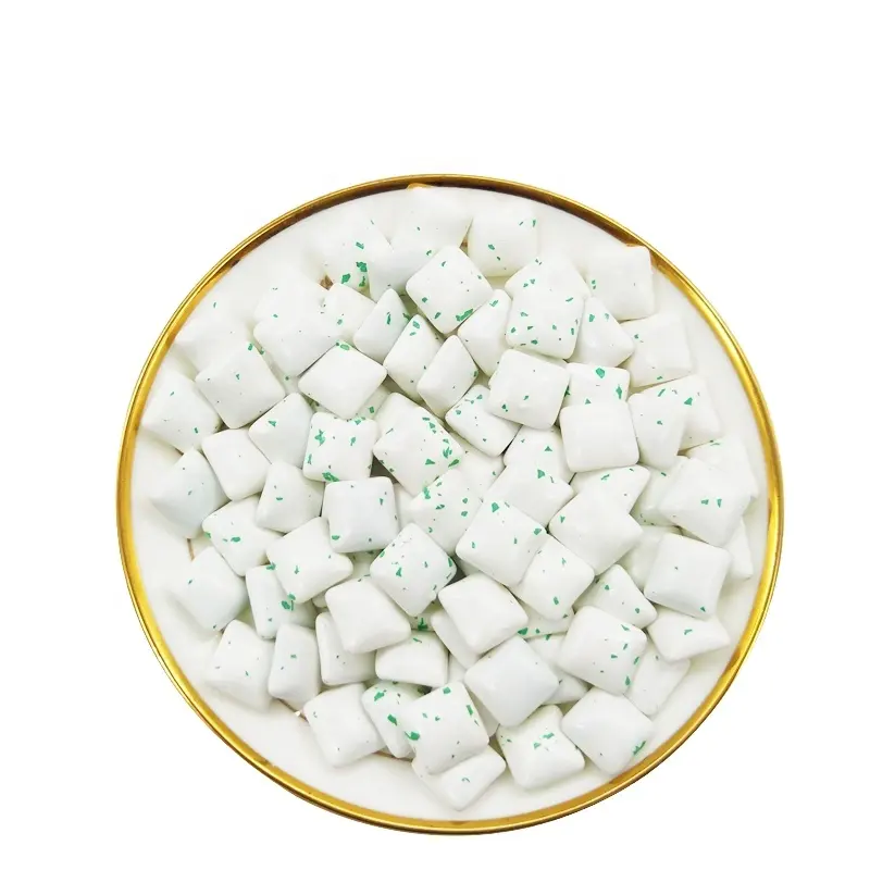Green Spray Spot High Quality 0.9g Strong Mint Flavor Crispy Chewing Gum