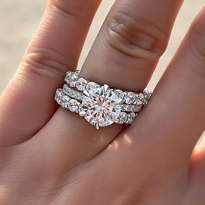Set di tre anelli geometrici con zirconi, regalo per matrimonio, fidanzamento, gioielli quotidiani da sposa - Product Image 2