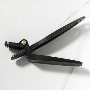 Nouveaux produits de cuisine 2026 : Casse-noix à pince <span class=keywords><strong>crocodile</strong></span>, casse-noix à crabe, outil à décortiquer - Product Image 3